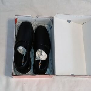 NWT Deer Stags size 6 M shoes